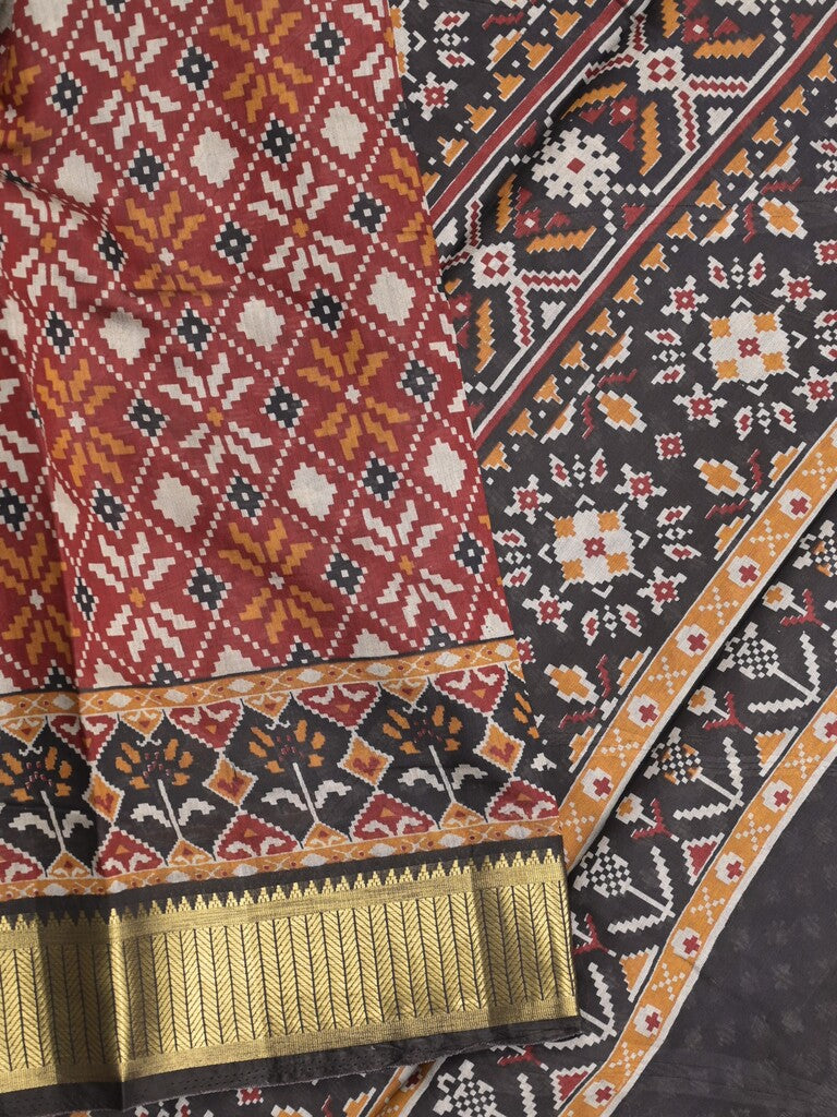 Maheshwari fancy saree maroon color allover prints & zari border with contrast printed pallu and blouse