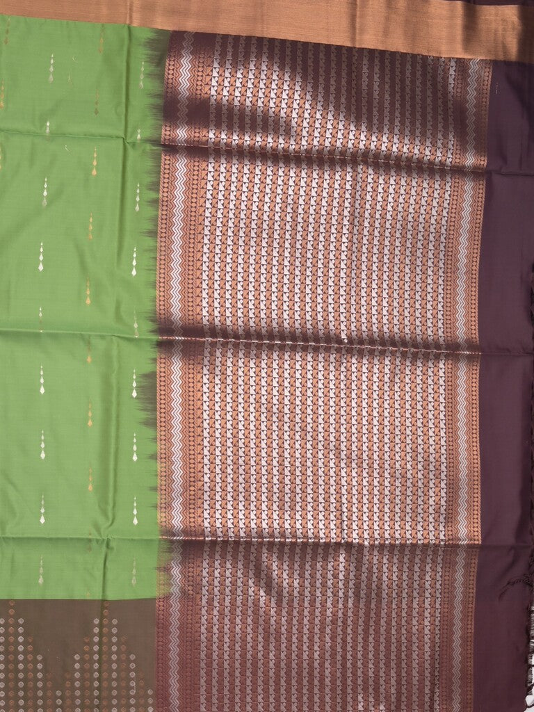 Kanchi pattu saree leaf green color allover zari weaves & zari border with contrast pallu and plain contrast blouse