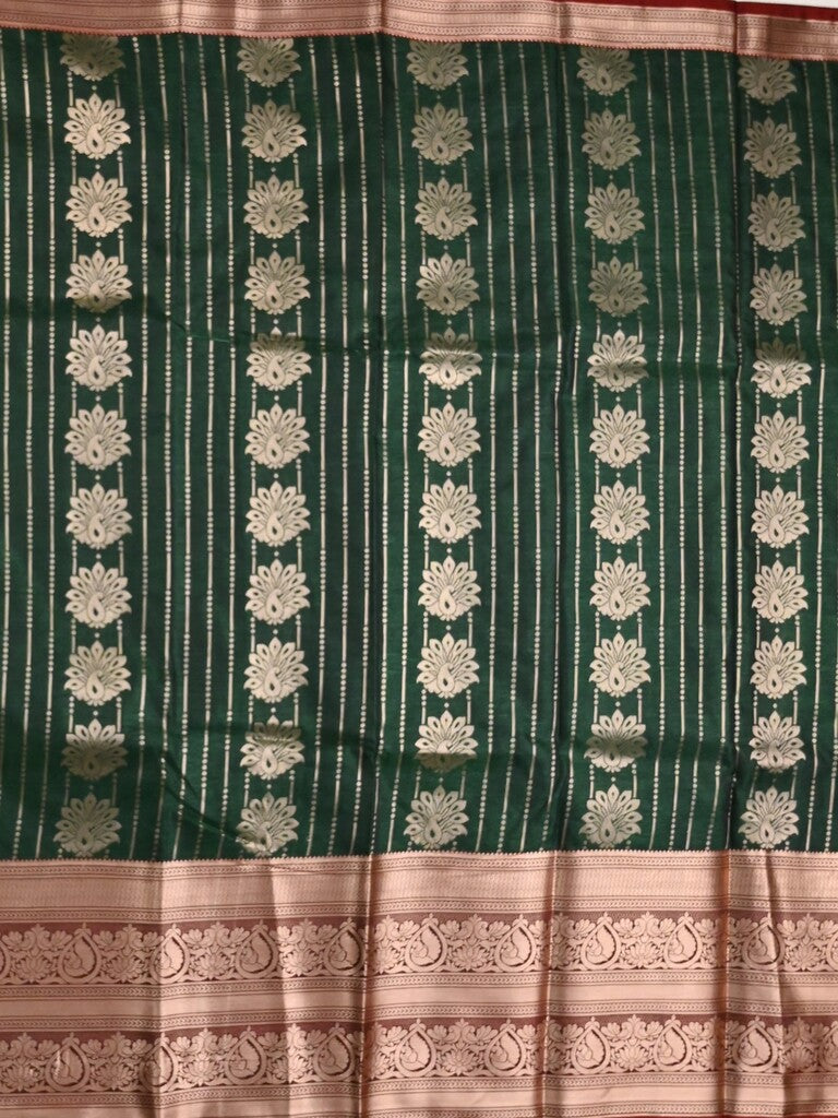 Banaras fancy saree dark green color allover zari motifs & zari border with rich contrast pallu and plain blouse