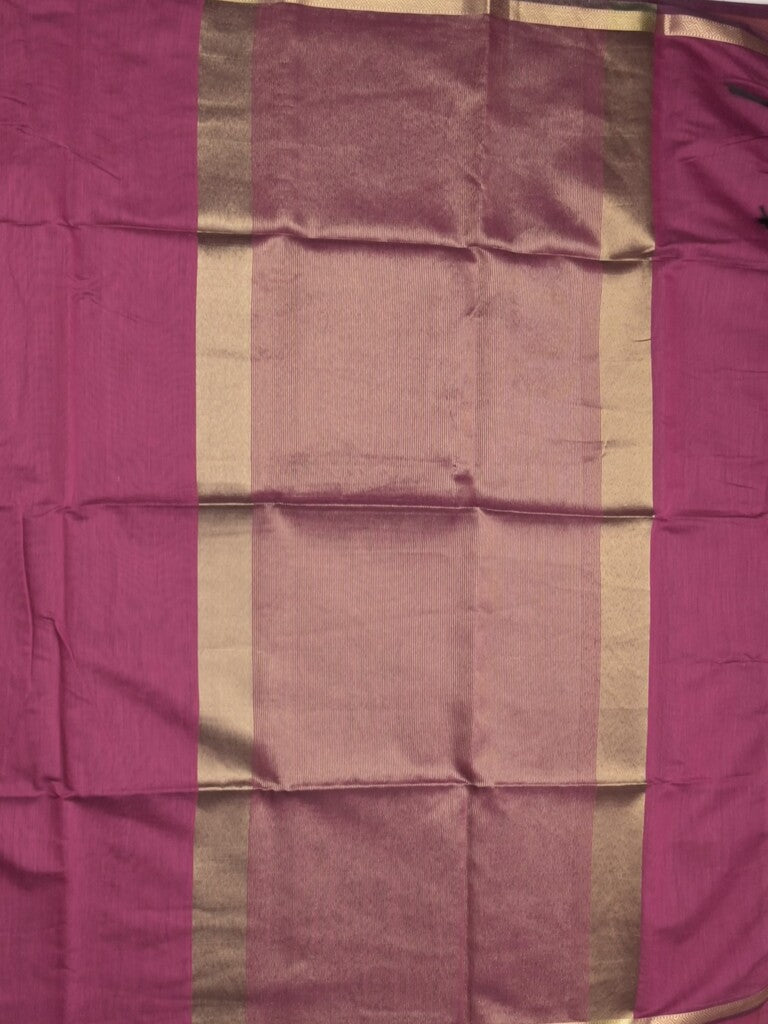 Maheshwari fancy saree magenta color allover plain and small kaddi border with self pallu and attached blouse
