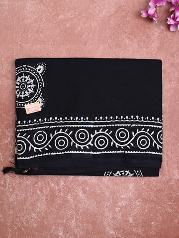 Mul cotton saree black color allover prints & printed border with printed pallu and plain contrast blouse