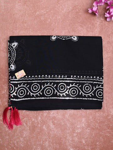 Mul cotton saree black color allover prints & printed border with printed pallu and plain contrast blouse
