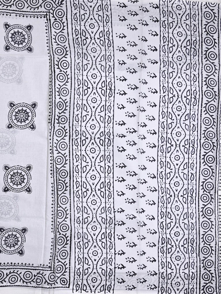 Mul cotton saree white color allover prints & printed border with printed pallu and plain contrast blouse