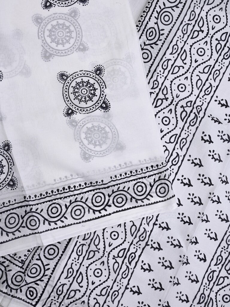 Mul cotton saree white color allover prints & printed border with printed pallu and plain contrast blouse