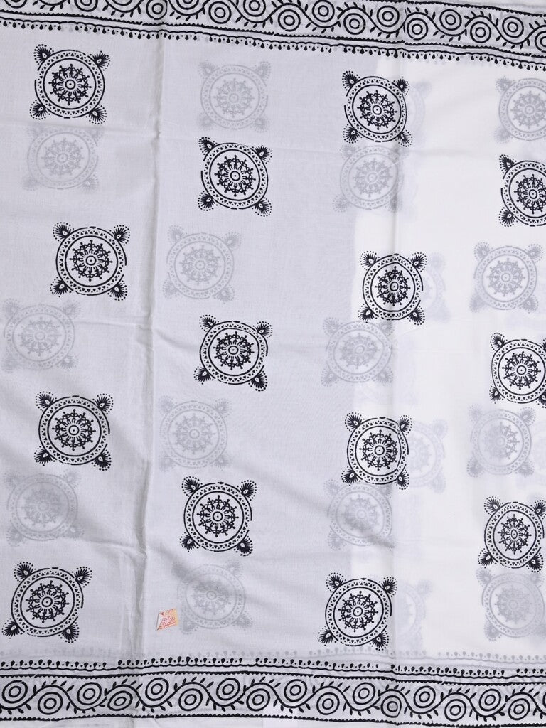 Mul cotton saree white color allover prints & printed border with printed pallu and plain contrast blouse