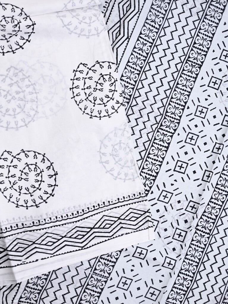 Mul cotton saree white color allover prints & printed border with printed pallu and plain contrast blouse