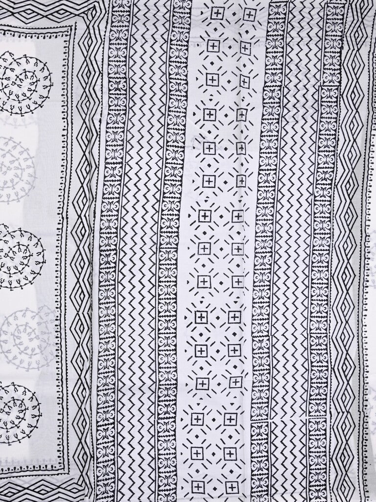 Mul cotton saree white color allover prints & printed border with printed pallu and plain contrast blouse