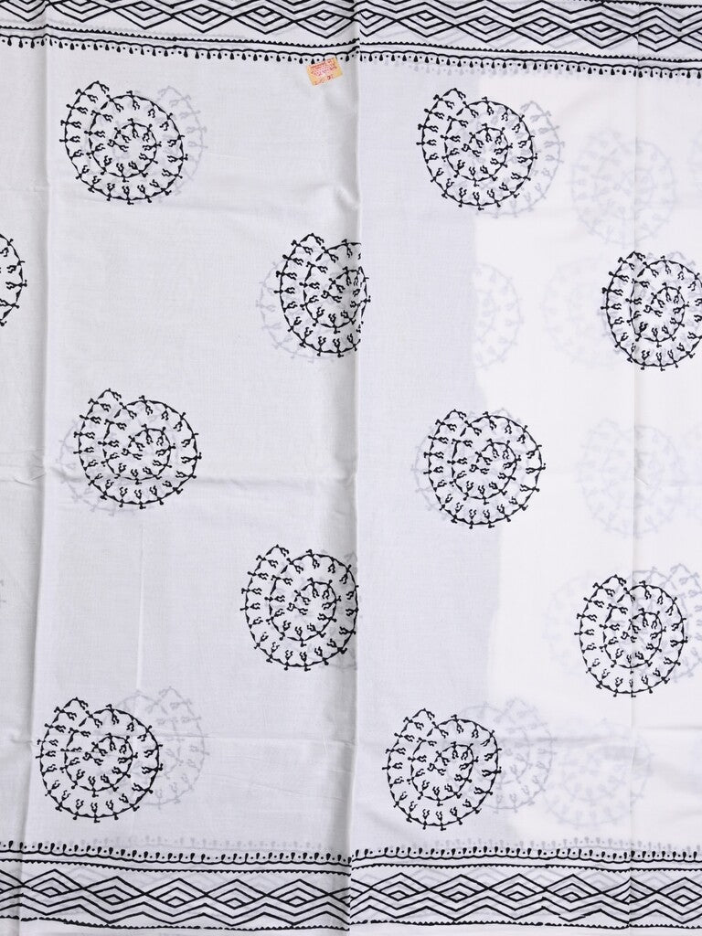 Mul cotton saree white color allover prints & printed border with printed pallu and plain contrast blouse