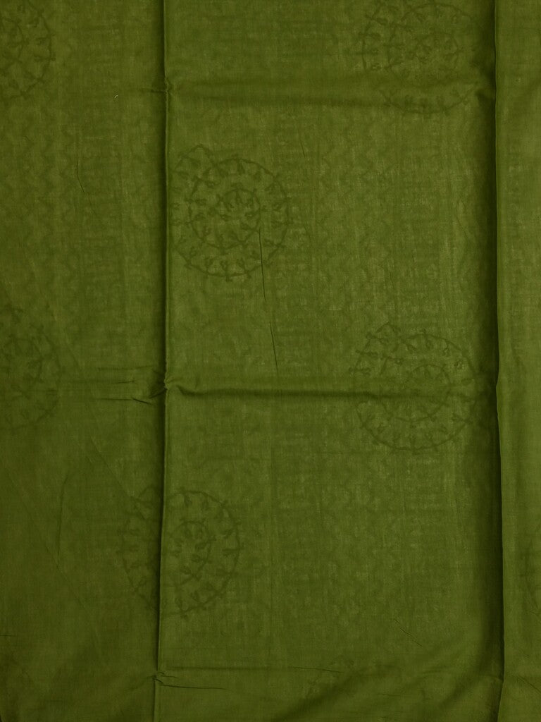 Mul cotton saree white color allover prints & printed border with printed pallu and plain contrast blouse