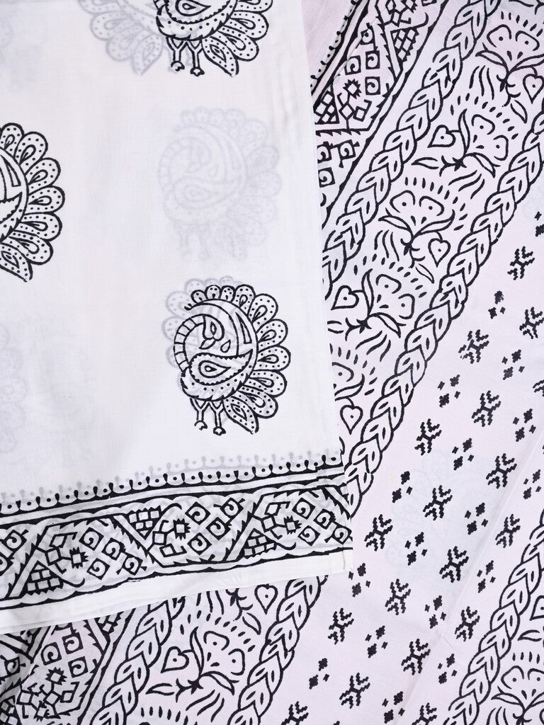 Mul cotton saree white color allover prints & printed border with printed pallu and plain contrast blouse