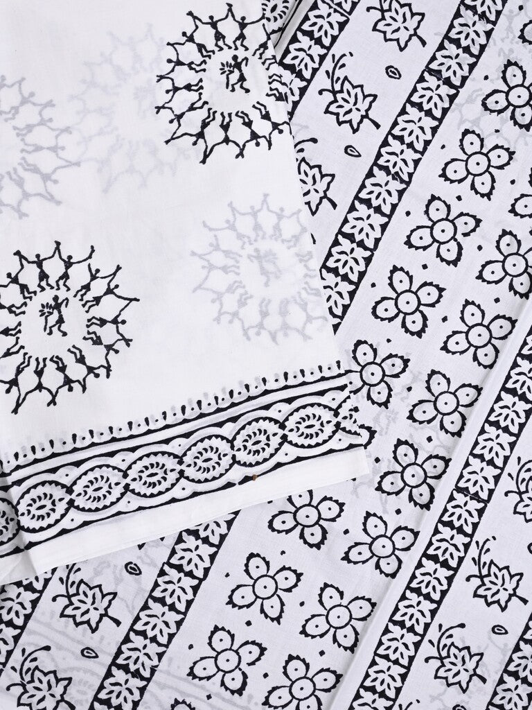 Mul cotton saree white color allover prints & printed border with printed pallu and plain contrast blouse