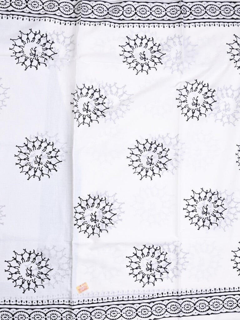 Mul cotton saree white color allover prints & printed border with printed pallu and plain contrast blouse
