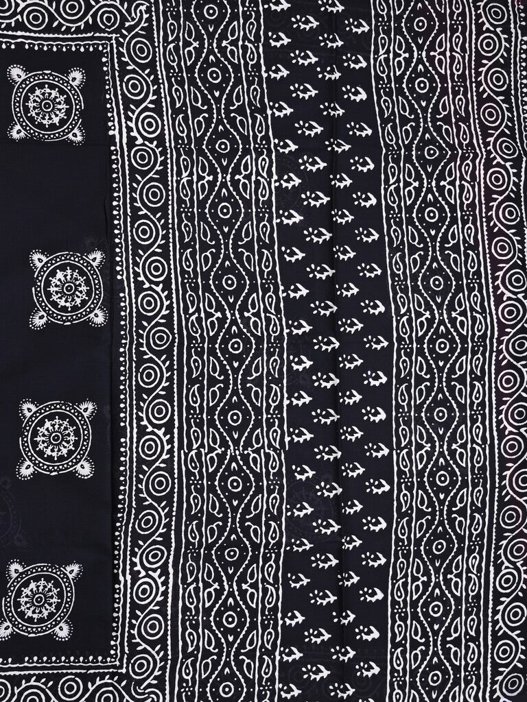 Mul cotton saree black color allover prints & printed border with printed pallu and plain contrast blouse