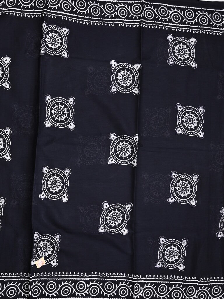 Mul cotton saree black color allover prints & printed border with printed pallu and plain contrast blouse