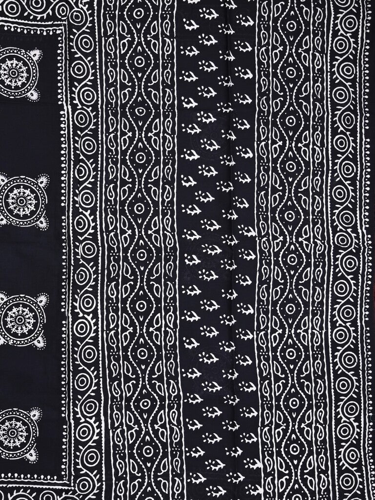 Mul cotton saree black color allover prints & printed border with printed pallu and plain contrast blouse