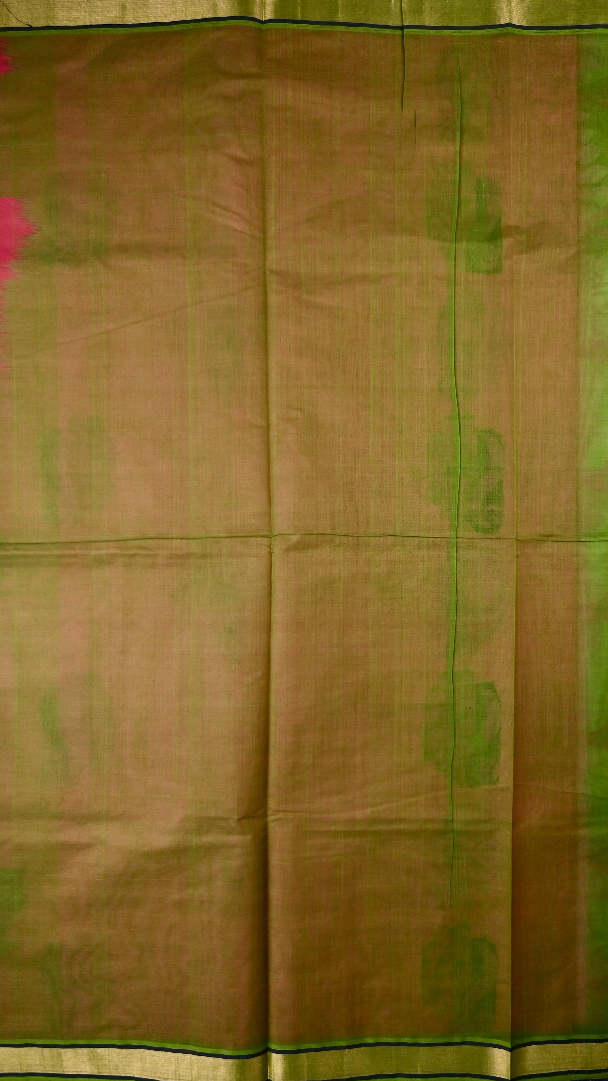 Kanchi cotton saree pink color with thread motive weaves, small zari border, contrast pallu and plain blouse.