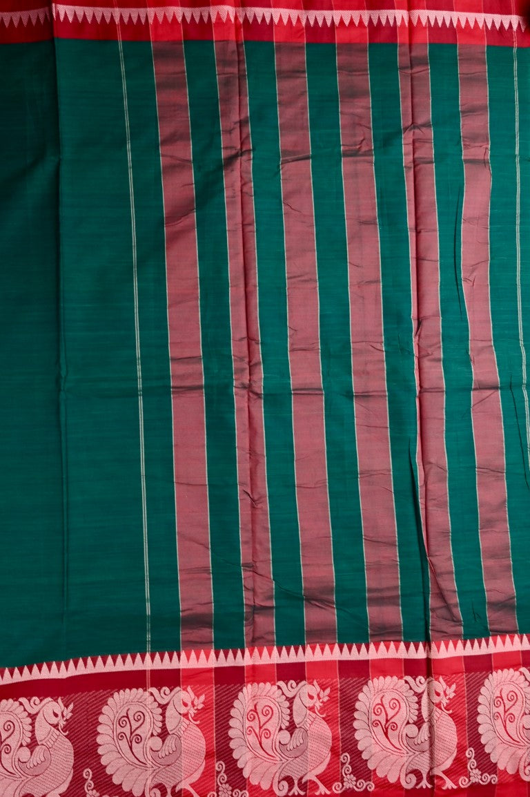 Narayanpet cotton saree bottle green and red color with big thread border, short pallu and plain blouse.