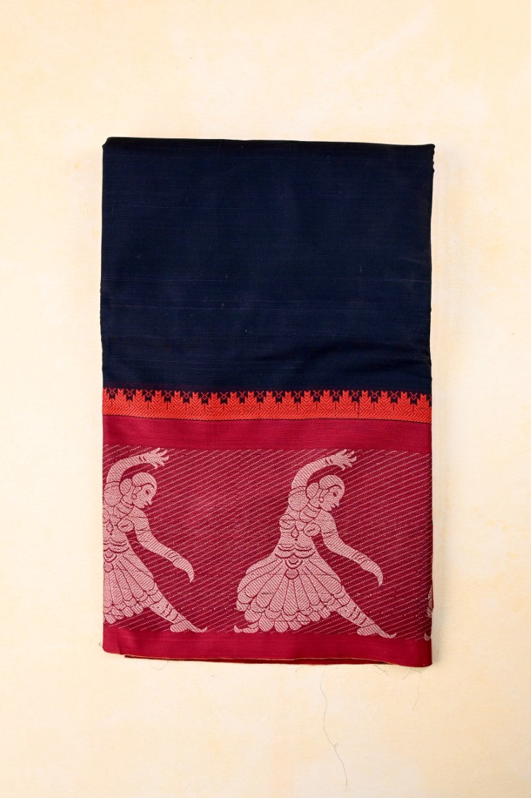 Narayanpet cotton saree black and red color with big thread border, short pallu and plain blouse.