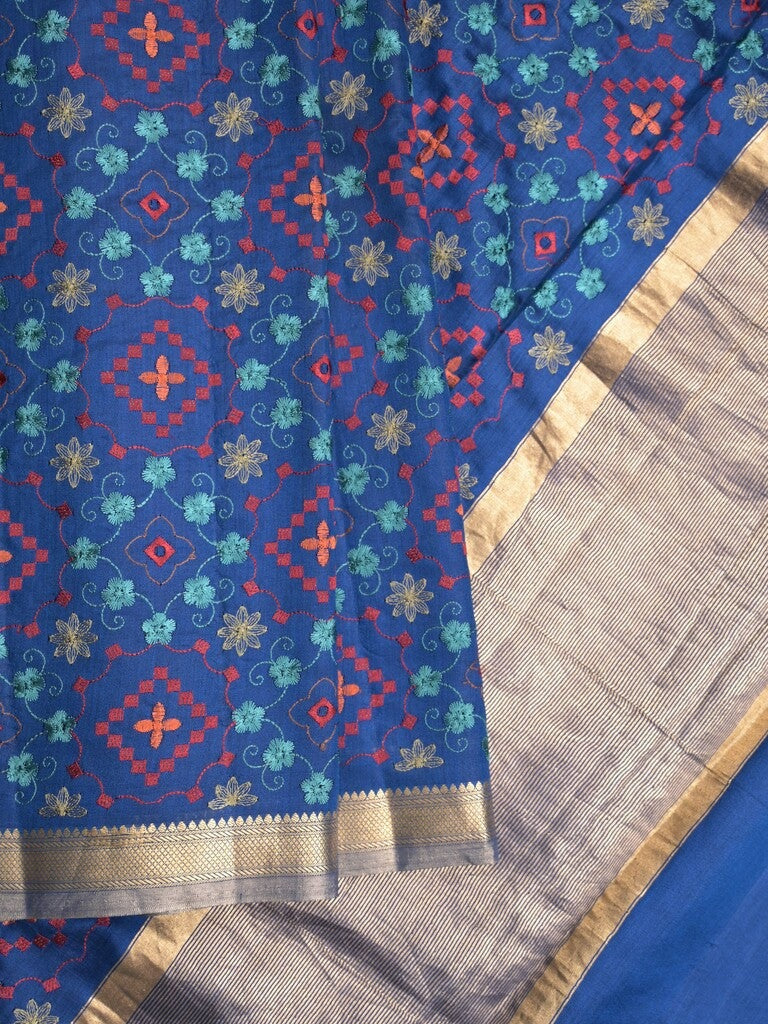 Munga pattu saree royal blue color allover weaves & small zari border with short pallu and attached plain blouse