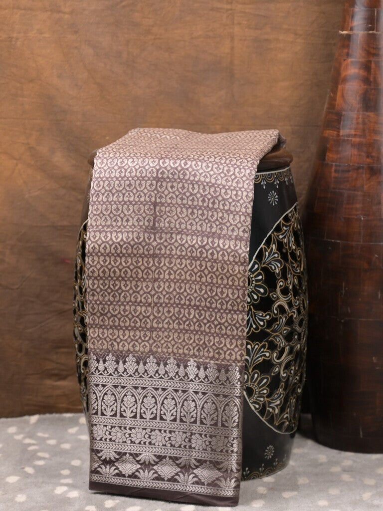 Maheshwari fancy saree snuff color allover prints & zari border with zari pallu and attached plain blouse