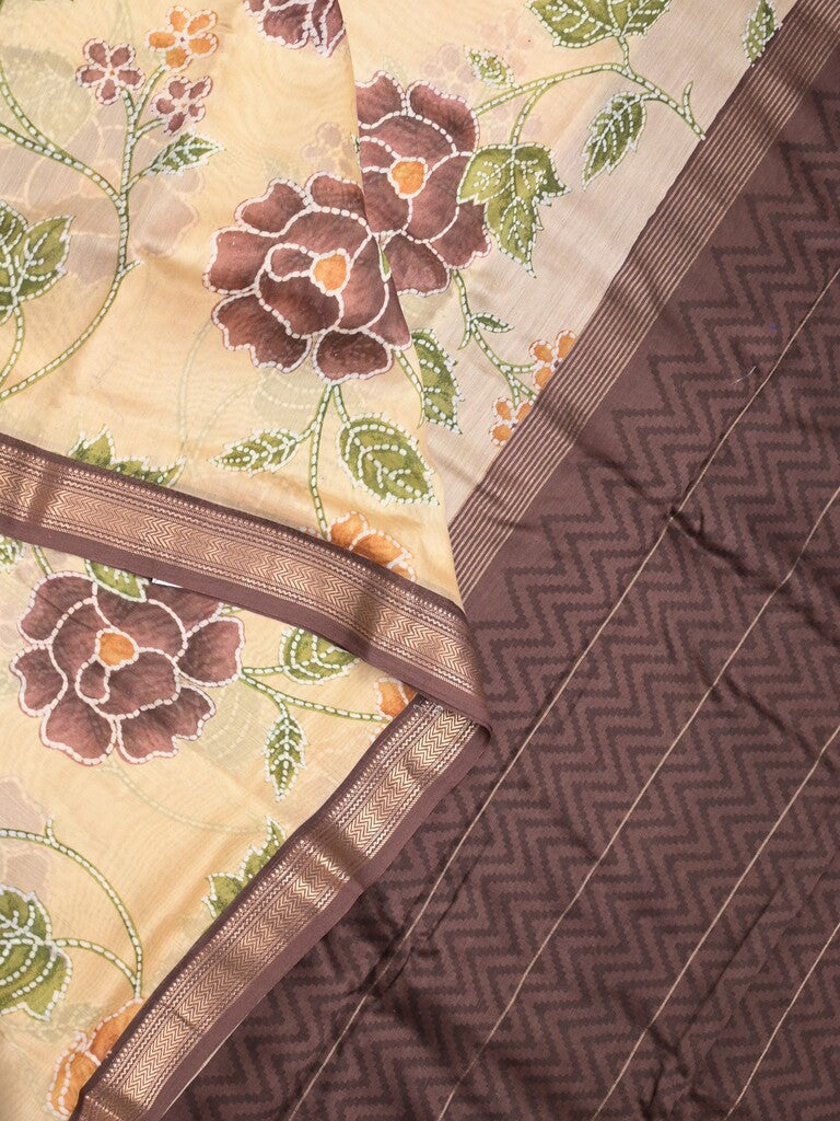 Maheshwari fancy saree cream color allover prints & zari border with short pallu and attached plain blouse