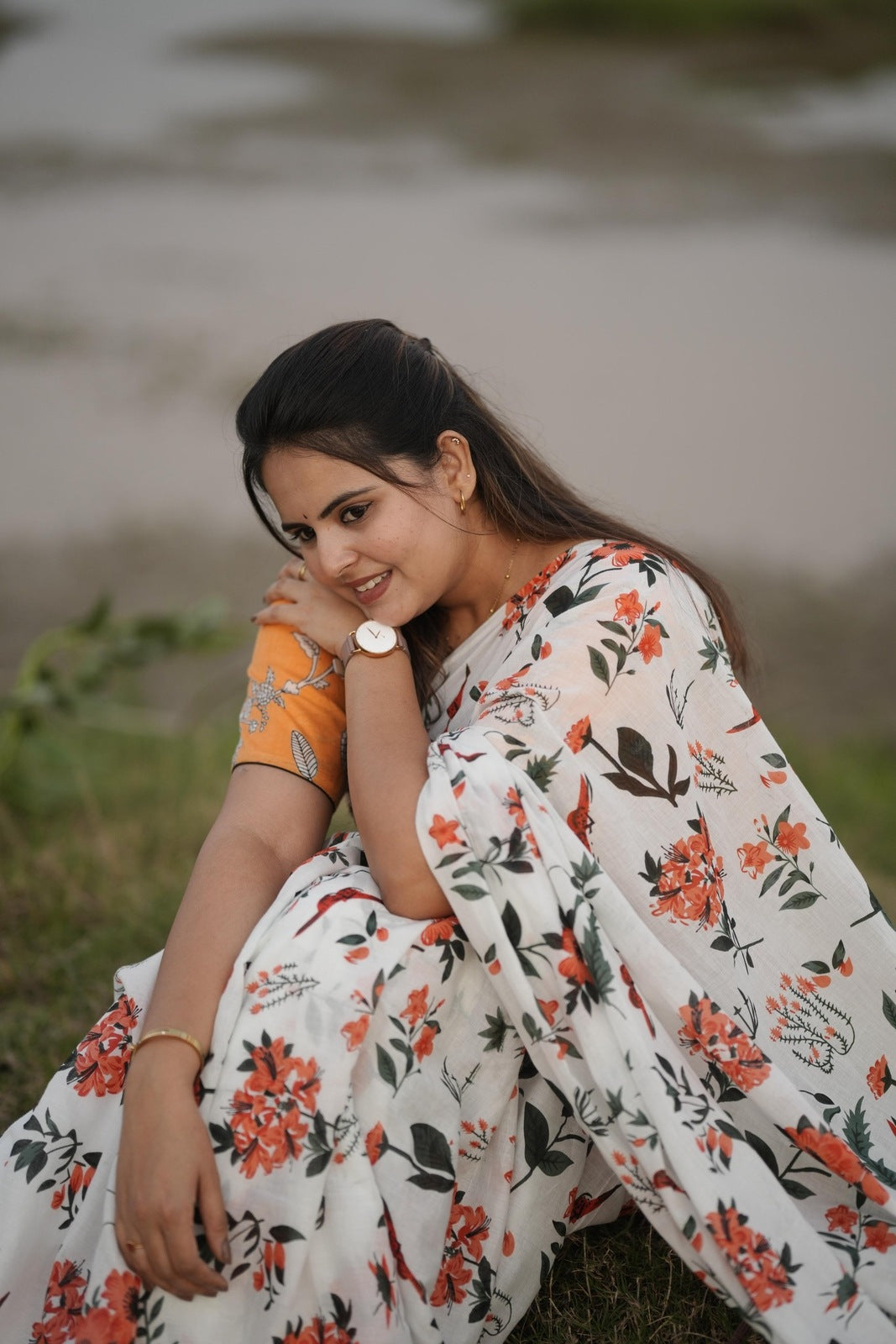 Cotton printed saree white color allover prints & printed border with printed pallu and contrast printed blouse