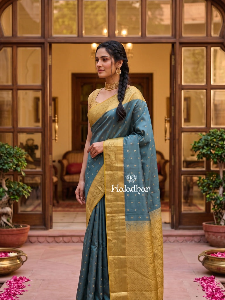 Leight weight kanchi pattu saree for women | royal blue | zari border | party wear