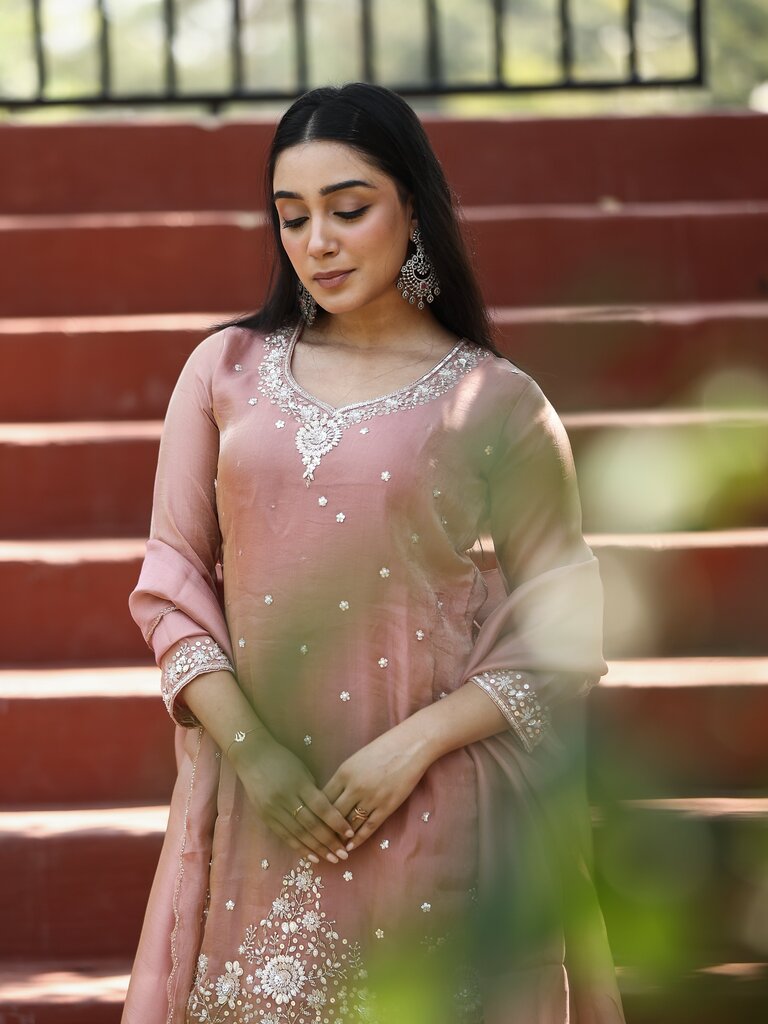 Designer embroidery kuthi set for women | beige | party wear