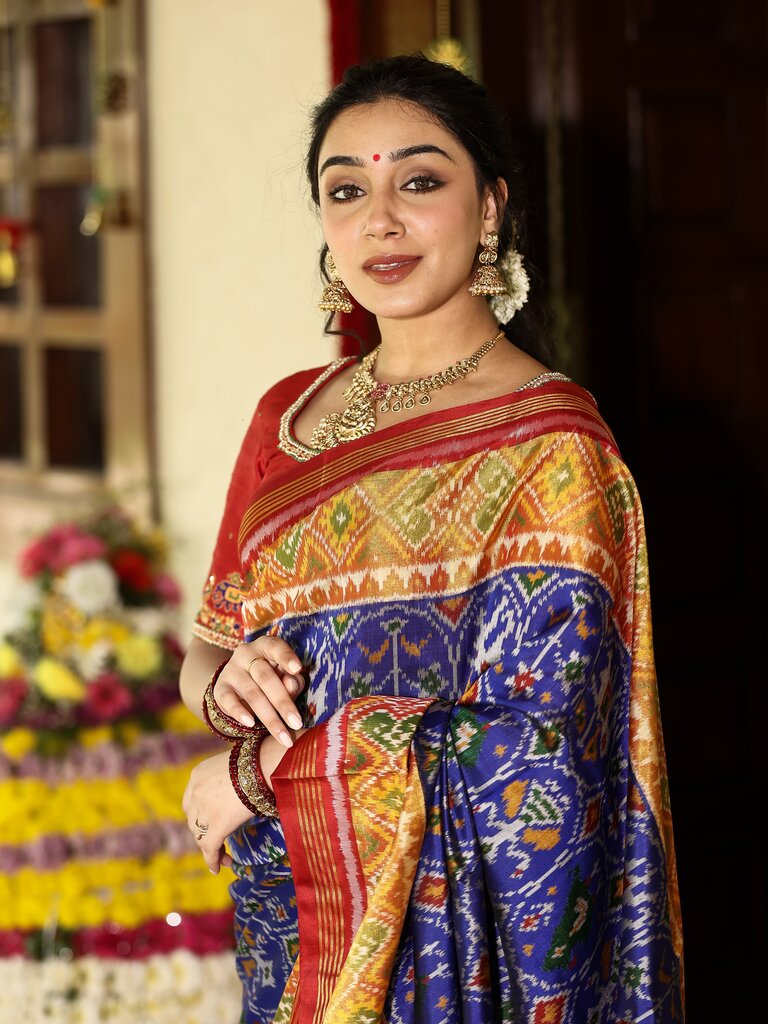 Rajkot patola saree for women | white | contrast border | festive & party wear
