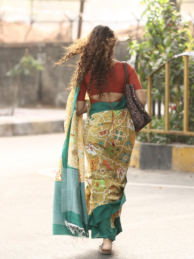 Mangalagiri cotton saree in golden yellow color with contrast pallu and plain blouse