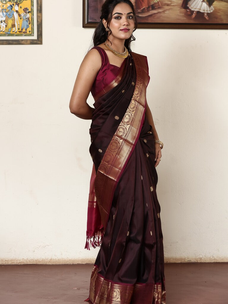 Kanchi pattu saree for women | dark brown | light weight | zari border