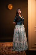 Crop top and skirt with the coat