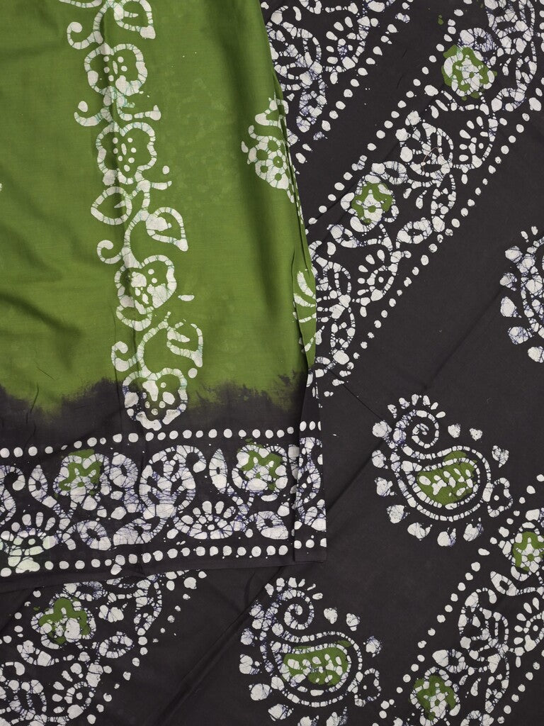 Maheshwari cotton saree dark green color allover prints & printed border with contrast pallu and plain blouse