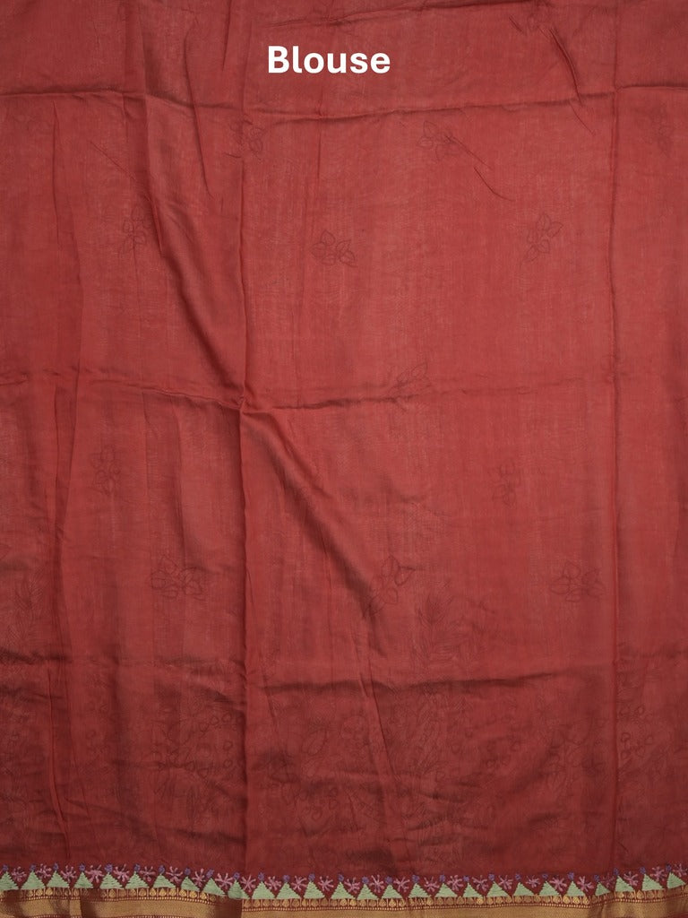 Maheshwari fancy saree in white color with allover prints & zari border with short pallu and contrast blouse