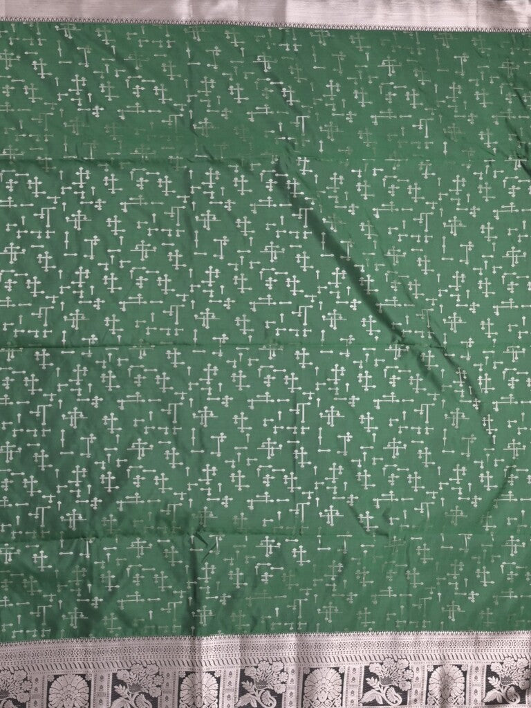 Kanchi pattu saree bottle green color allover zari weaves & zari border with rich pallu and plain blouse