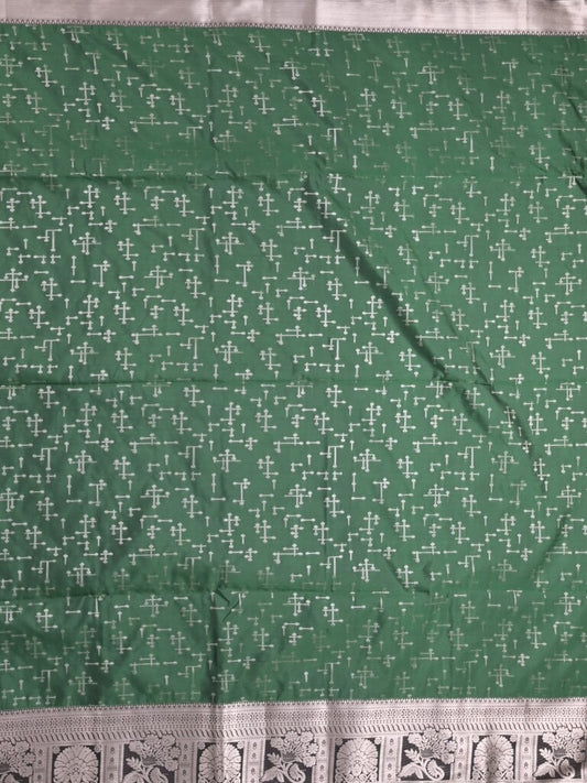 Kanchi pattu saree bottle green color allover zari weaves & zari border with rich pallu and plain blouse
