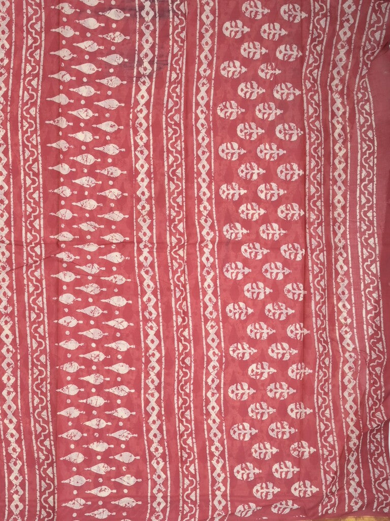 Saree white and maroon color