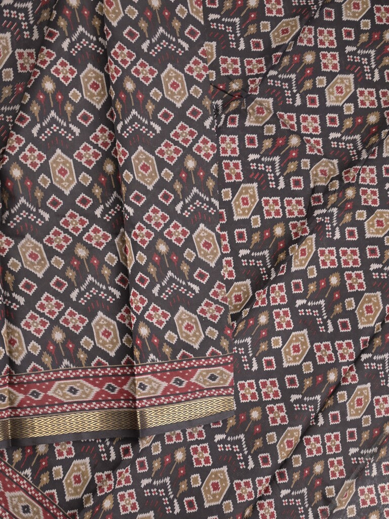 Maheshwari fancy saree black color with allover patola design & small zari border and contrast printed blouse