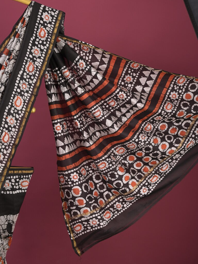 Maheshwari fancy saree for women | black | printed border | attached blouse