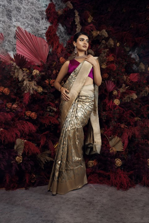 Banarasee Cotton Silk Mix Saree With Checks & Antique Gold Zari Work B