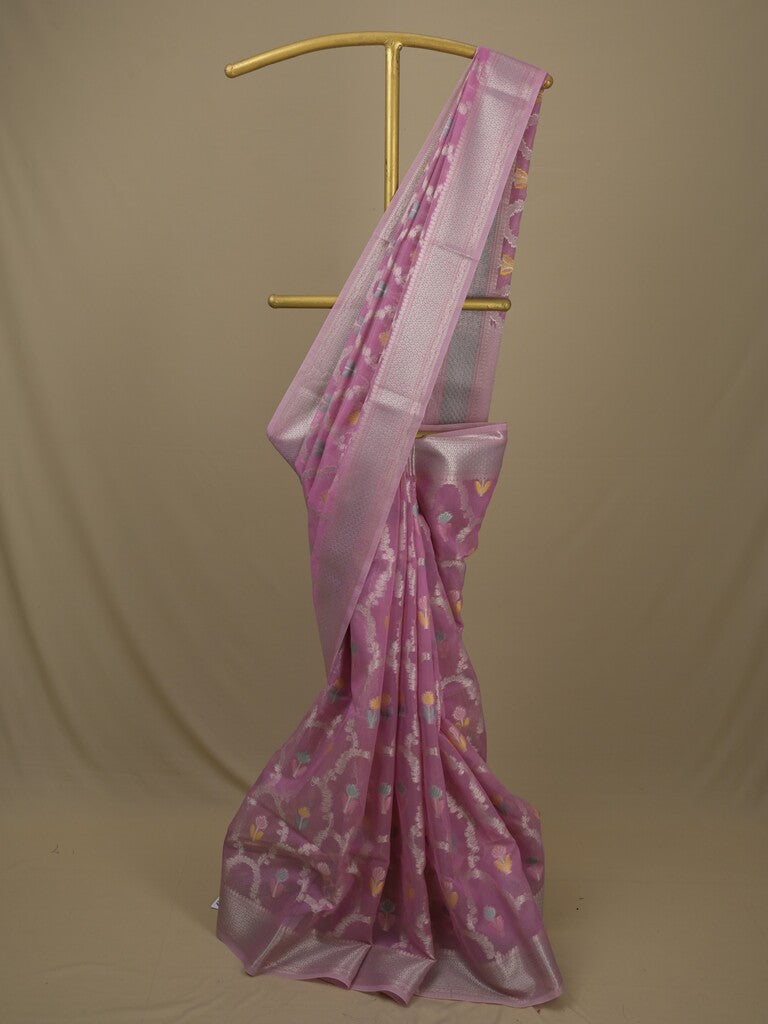 Chanderi fancy saree in light purple color allover weaves & zari border with brocade pallu and brocade blouse