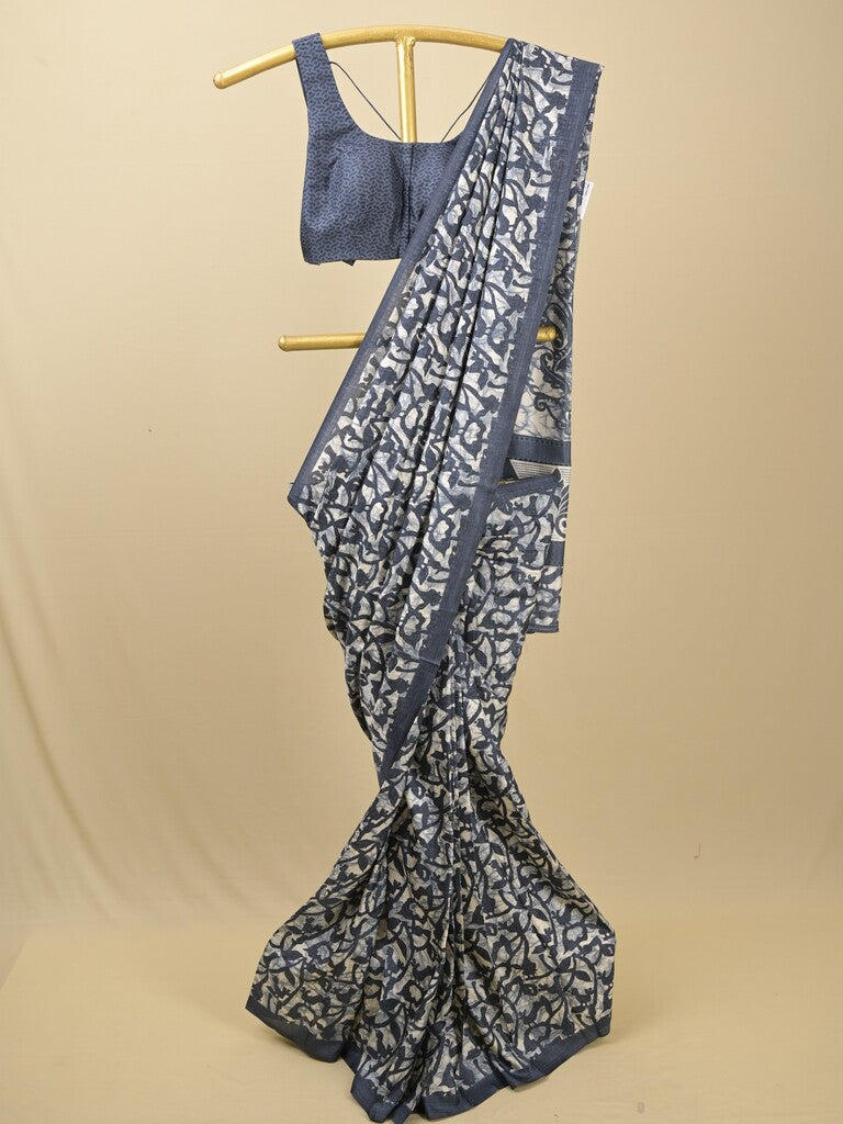 Rocket saree Chiffon saree in white color