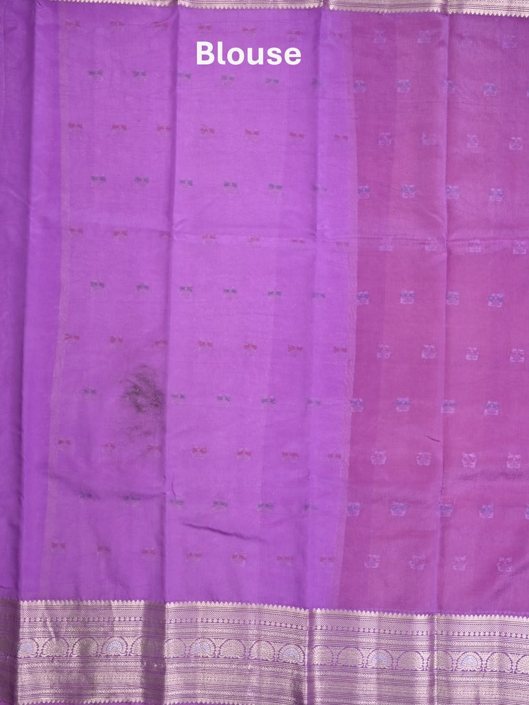 Green mango fancy saree red color allover zari motifs & zari border with contrast pallu and contrast blouse