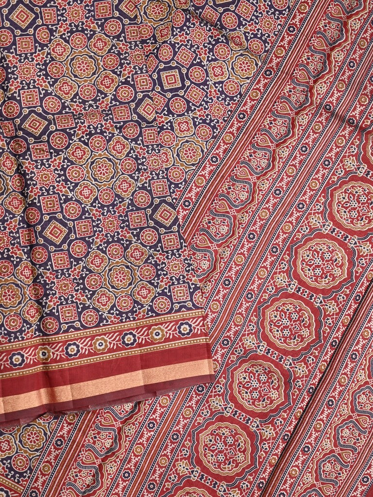 Maheshwari fancy saree navy blue color allover prints & printed zari border with contrast pallu and attached blouse