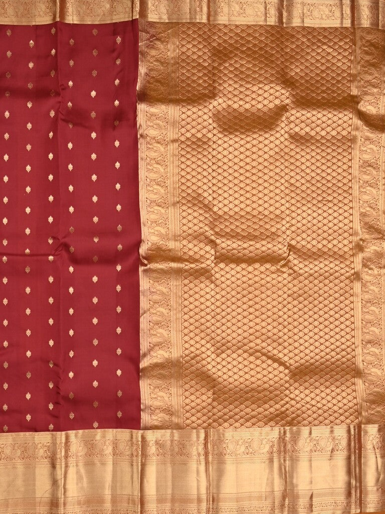 Kanchi pattu saree maroon color allover zari motifs & kanchi border with rich pallu and contrast plain blouse