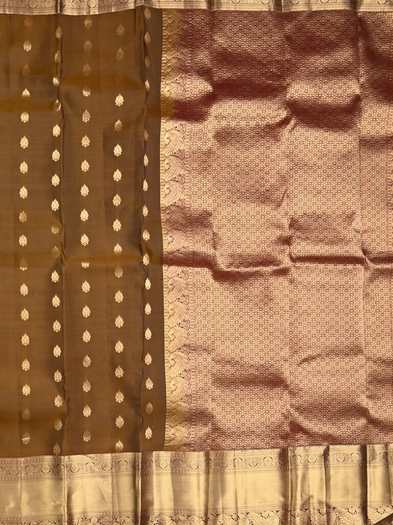 Kanchi pattu saree brown color allover zari motifs & kanchi border with rich pallu and contrast plain blouse