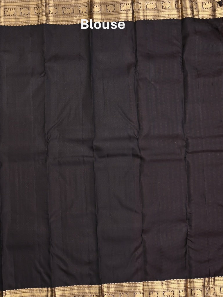 Kanchi pattu saree dark onion pink color allover zari motifs & zari border with rich pallu and contrast plain blouse