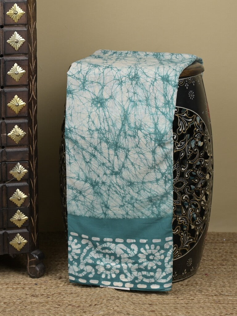 Maheswari cotton saree in pastel blue color with contrast pallu and attached plain blouse