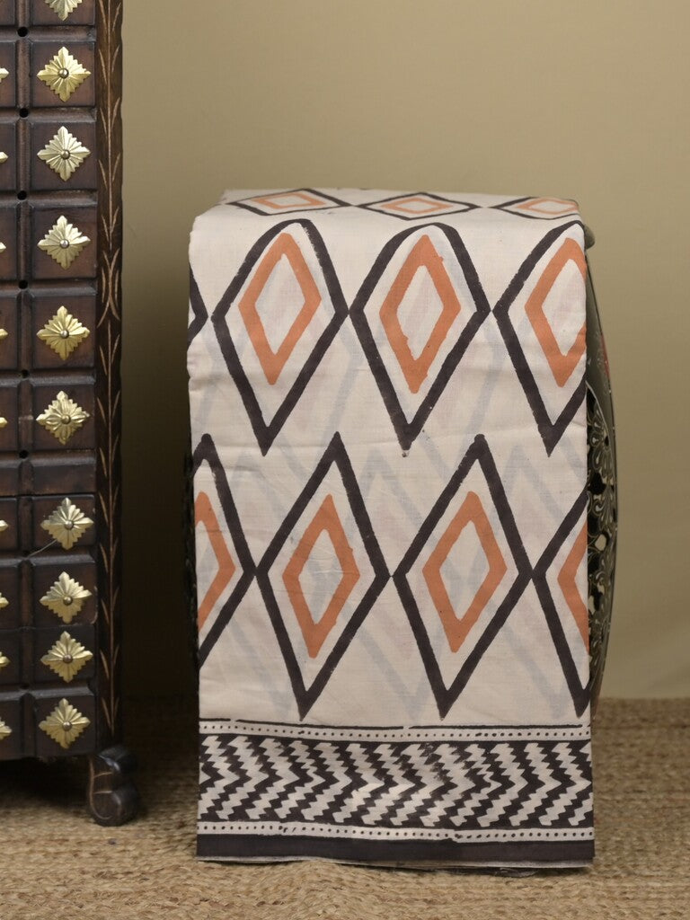 Maheswari fancy saree in white color with pallu and attached printed blouse