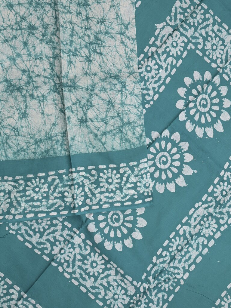 Maheswari cotton saree in pastel blue color with contrast pallu and attached plain blouse